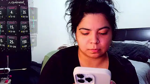 kimmiakiss22 online show from 12/02/25, 01:22