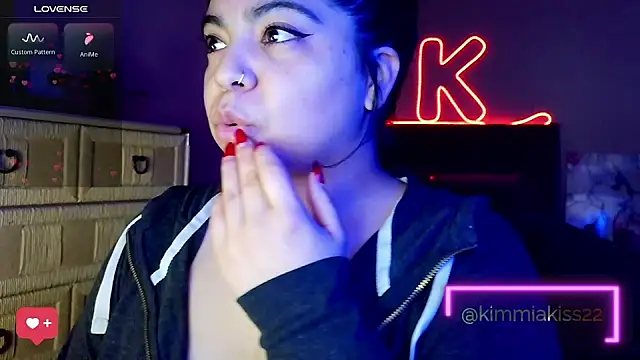 kimmiakiss22 online show from 02/27/26, 12:54