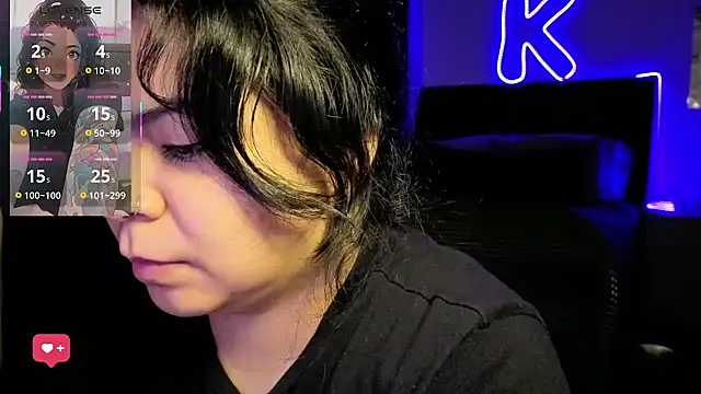 kimmiakiss22 online show from 06/01/26, 03:19