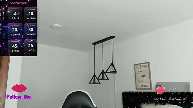 Snapshot of natasha_logan_ chatting on 01/28/25, 04:08 natasha logan online show from 01/28/25, 04:08