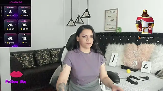 Snapshot of natasha_logan_ chatting on 03/07/25, 10:13 natasha logan online show from 03/07/25, 10:13