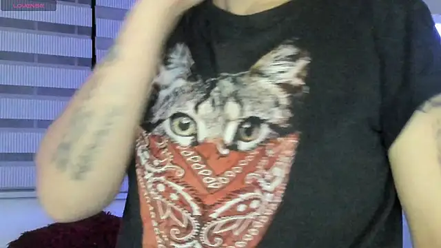natasha logan  online show from 05/08/26, 04:07