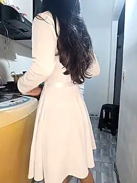 Snapshot of catire2323 chatting on 09/28/25, 12:27 catire2323 online show from 09/28/25, 12:27