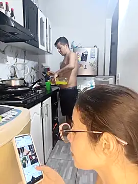 catire2323 online show from 04/05/26, 12:08