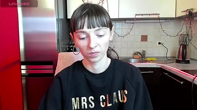 TayanaJons online show from 02/10/25, 07:47