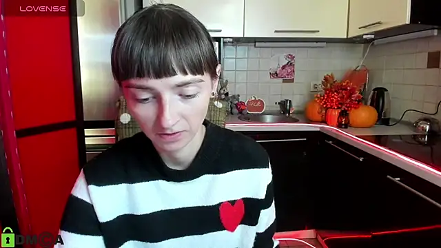 TayanaJons online show from 10/20/25, 06:58