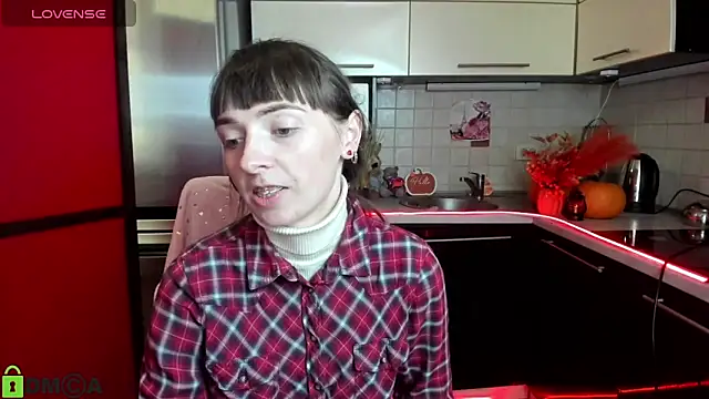 TayanaJons online show from 11/24/25, 08:03