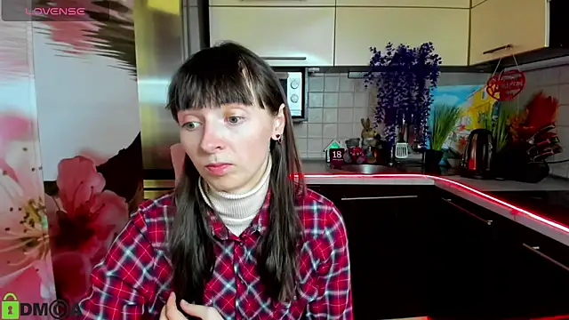 Snapshot of TayanaJons chatting on 02/14/26, 08:11 TayanaJons online show from 02/14/26, 08:11