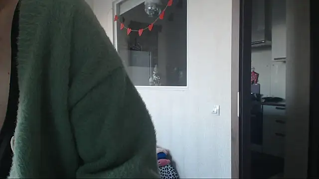 amanda kiss kiss online show from 12/31/24, 11:09