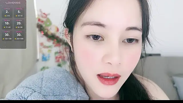 Snapshot of Judy520 chatting on 12/25/24, 04:01 Judy520 online show from 12/25/24, 04:01