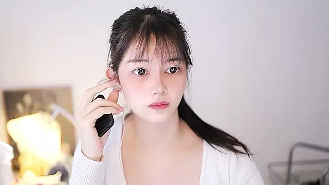 Snapshot of Judy520 chatting on 02/19/25, 01:51 Judy520 online show from 02/19/25, 01:51