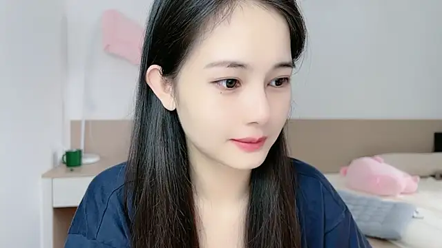 Snapshot of Judy520 chatting on 10/18/25, 01:19 Judy520 online show from 10/18/25, 01:19