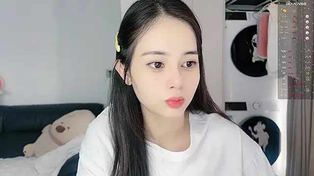 Snapshot of Judy520 chatting on 12/14/25, 02:06 Judy520 online show from 12/14/25, 02:06