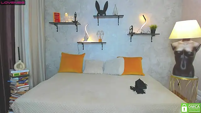 StripBianka online show from 03/20/25, 04:31