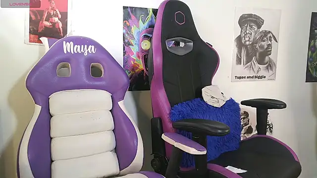 IM MAYA online show from 01/17/25, 07:38