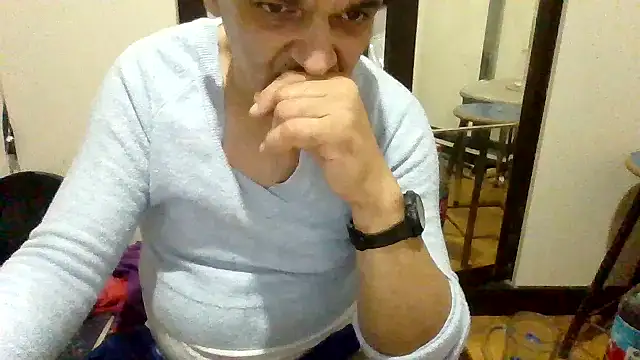 Snapshot of asira39 chatting on 11/08/25, 09:35 asira39 online show from 11/08/25, 09:35