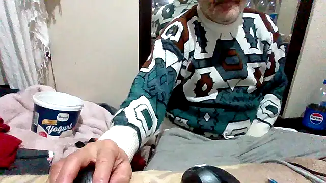 Snapshot of asira39 chatting on 11/21/25, 11:47 asira39 online show from 11/21/25, 11:47