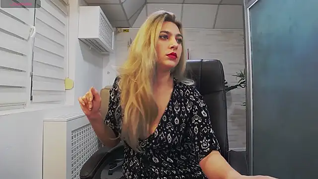 AvaBlue  online show from 02/06/25, 04:10