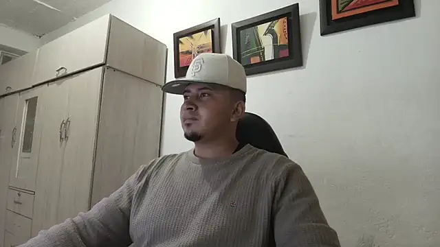 Snapshot of myke_andrade chatting on 10/02/25, 05:25 myke andrade online show from 10/02/25, 05:25