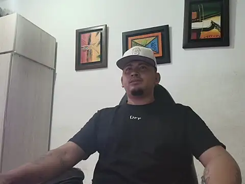 Snapshot of myke_andrade chatting on 01/12/26, 11:59 myke andrade online show from 01/12/26, 11:59