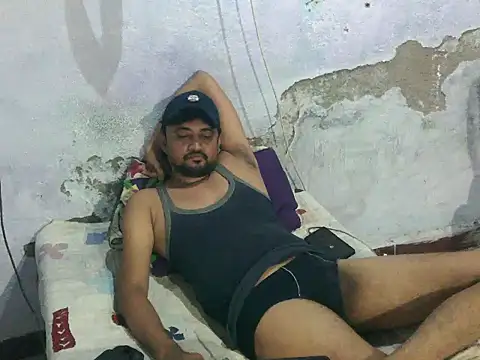 Snapshot of Rocobodymassager chatting on 07/28/26, 01:32 Rocobodymassager online show from 07/28/26, 01:32