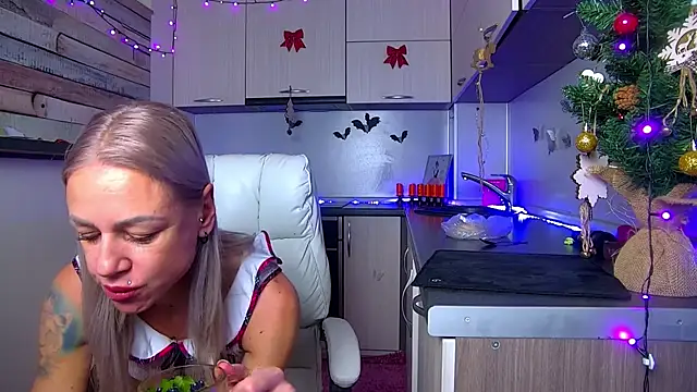 Skinny Nally online show from 12/22/25, 01:46