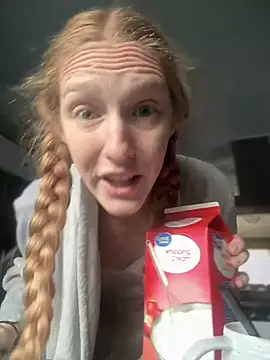 Snapshot of GoldenFlameGoddess chatting on 02/27/25, 03:59 GoldenFlameGoddess online show from 02/27/25, 03:59