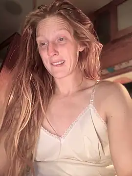 Snapshot of GoldenFlameGoddess chatting on 03/11/25, 02:10 GoldenFlameGoddess online show from 03/11/25, 02:10