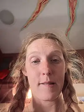 Snapshot of GoldenFlameGoddess chatting on 03/14/25, 10:16 GoldenFlameGoddess online show from 03/14/25, 10:16