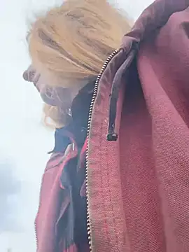 GoldenFlameGoddess online show from 03/01/26, 05:48