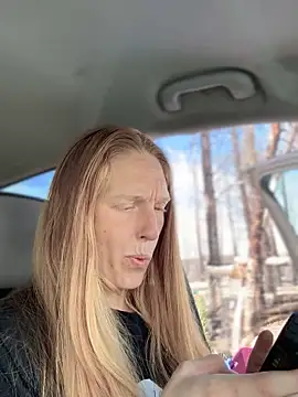 GoldenFlameGoddess online show from 03/20/26, 09:08