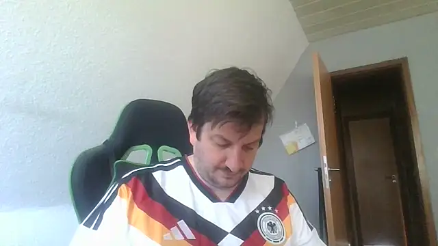 Golffahrer1982 online show from 06/14/26, 08:49