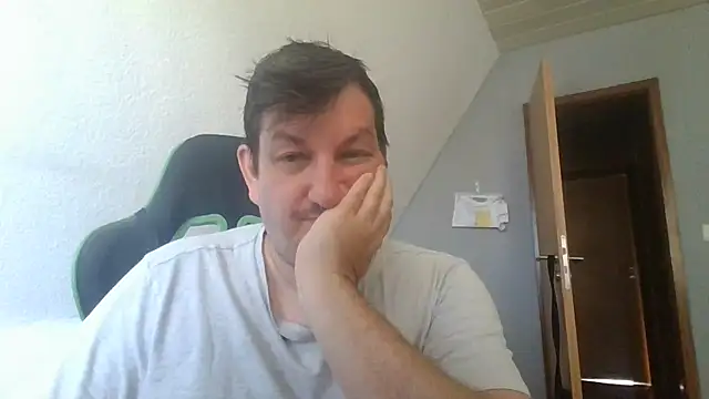 Golffahrer1982 online show from 08/04/26, 07:33