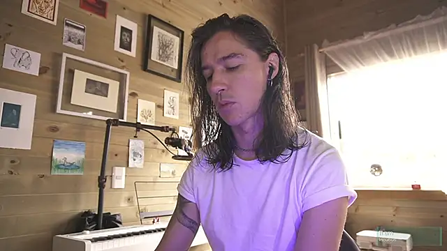 Antinoo Gnothi online show from 03/05/25, 04:24