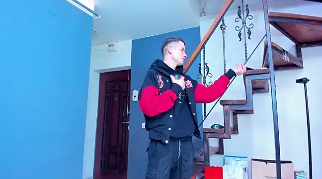 Snapshot of andboyfor6 chatting on 02/13/25, 05:16 andboyfor6 online show from 02/13/25, 05:16