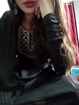 Noor Darliing online show from 03/18/25, 05:31