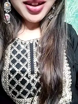 Noor Darliing online show from 03/18/25, 08:37