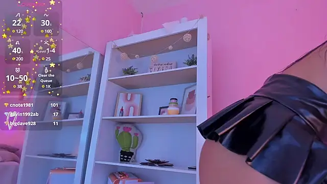 Sophiietaylor online show from 03/18/25, 02:15