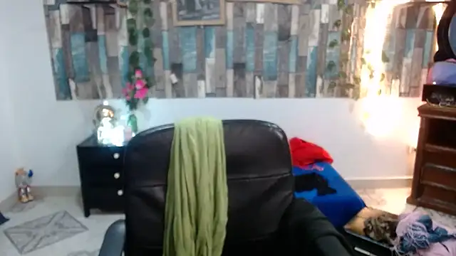 KarimaSarabe online show from 02/06/26, 09:07