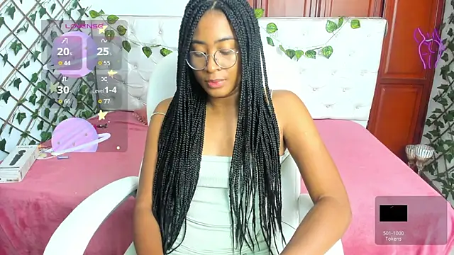 Andrea Williams24 online show from 11/25/25, 02:39