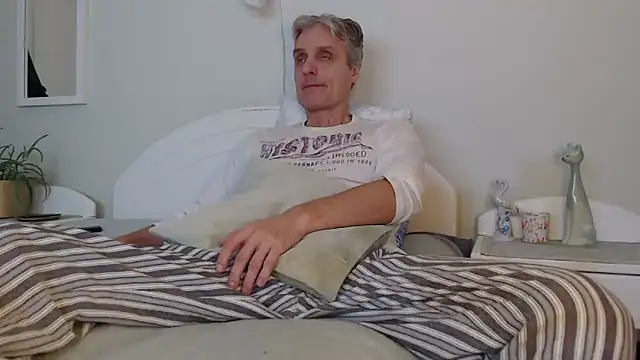 StrongBill online show from 12/24/24, 02:12