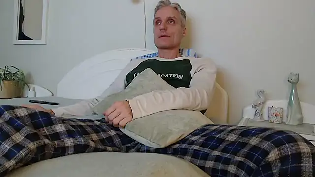 StrongBill online show from 02/01/25, 03:28