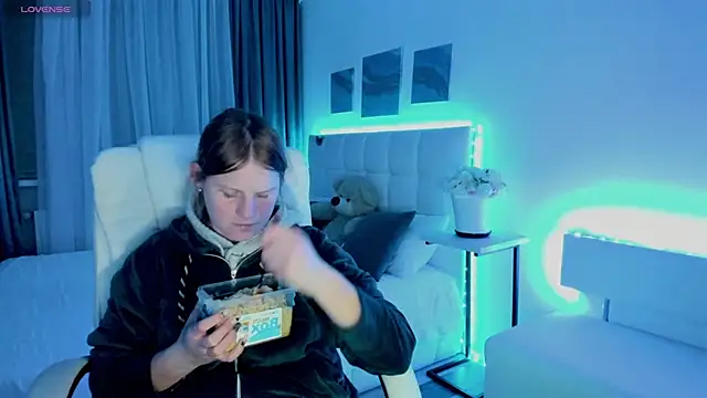 Kathlyn  Heath online show from 02/12/25, 07:02