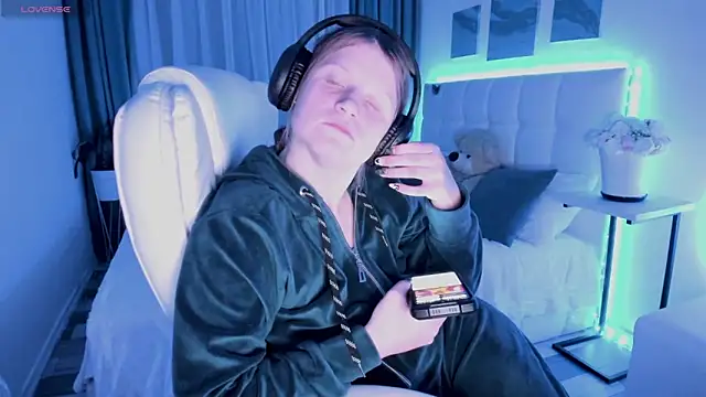 Kathlyn  Heath online show from 02/13/25, 11:15