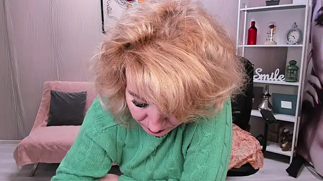 Cassandra Hotty online show from 01/07/26, 02:47