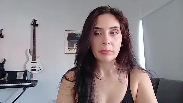 Lilith  D online show from 10/01/25, 12:00