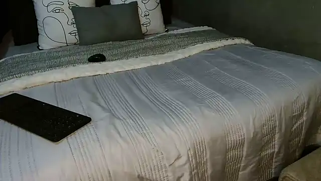 Snapshot of CURVEYDOLLXX chatting on 11/12/25, 03:07 CURVEYDOLLXX online show from 11/12/25, 03:07