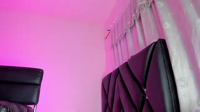 stephany doll  online show from 05/31/26, 03:58