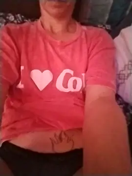 Snapshot of cammyquart chatting on 02/18/25, 05:42 cammyquart online show from 02/18/25, 05:42