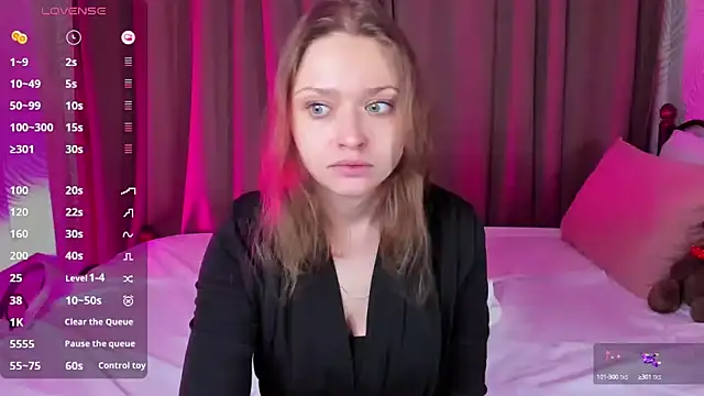 Snapshot of Linda_Bryant chatting on 12/14/24, 12:44 Linda Bryant online show from 12/14/24, 12:44